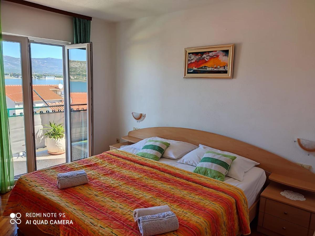 Apartmani Jole Трогир Экстерьер фото