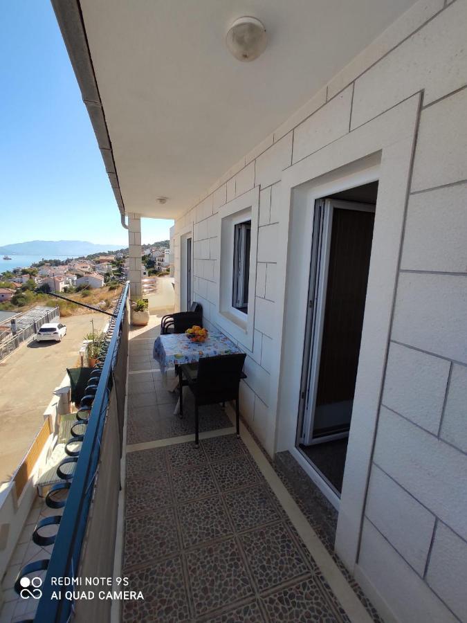 Apartmani Jole Трогир Экстерьер фото