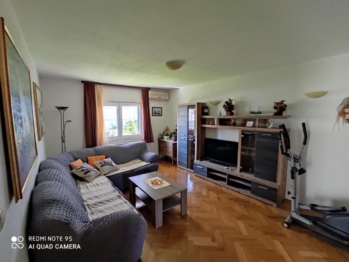 Apartmani Jole Трогир Экстерьер фото